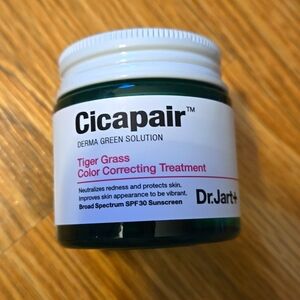 Cicapair Tiger Grass Color Correcting Treatment